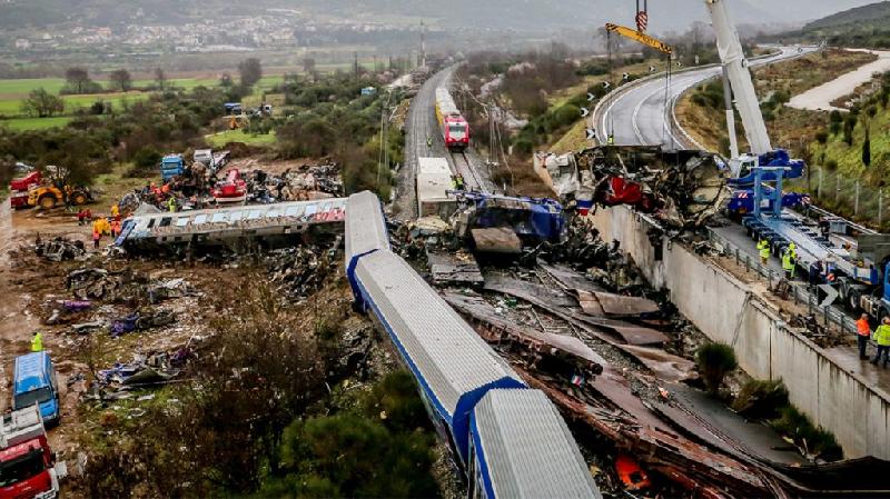 Τέμπη: Συγγενείς θυμάτων προσέφυγαν κατά της διάταξης που βγάζει «λάδι» τον Τριαντόπουλο για το μπάζωμα